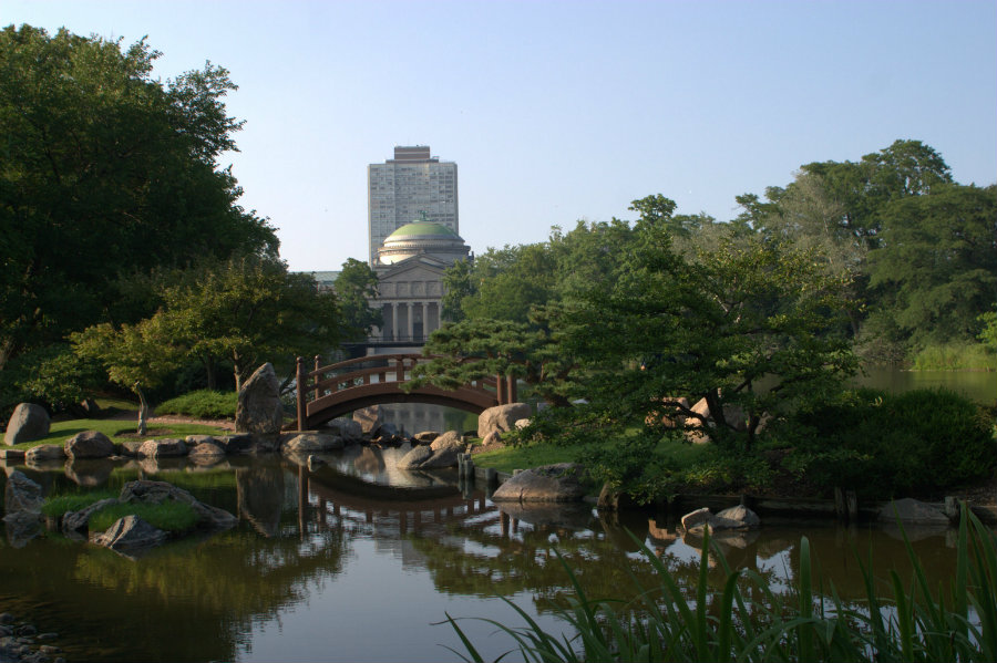 The Obamas have chosen Jackson Park as the site of the Presidential Center, which is expected to make considerable changes to a disadvantaged African-American neighborhood that is slowly beginning to improve. Photo credit: Anthrofox.org