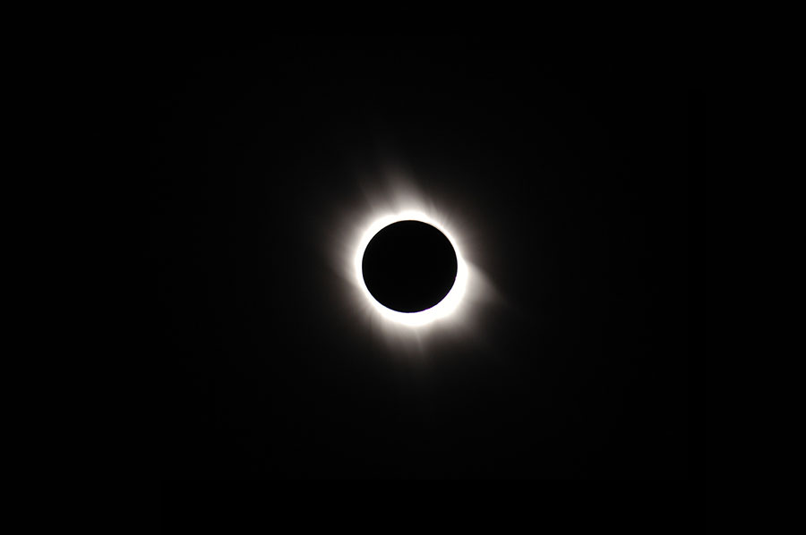 Total_solar_eclipse