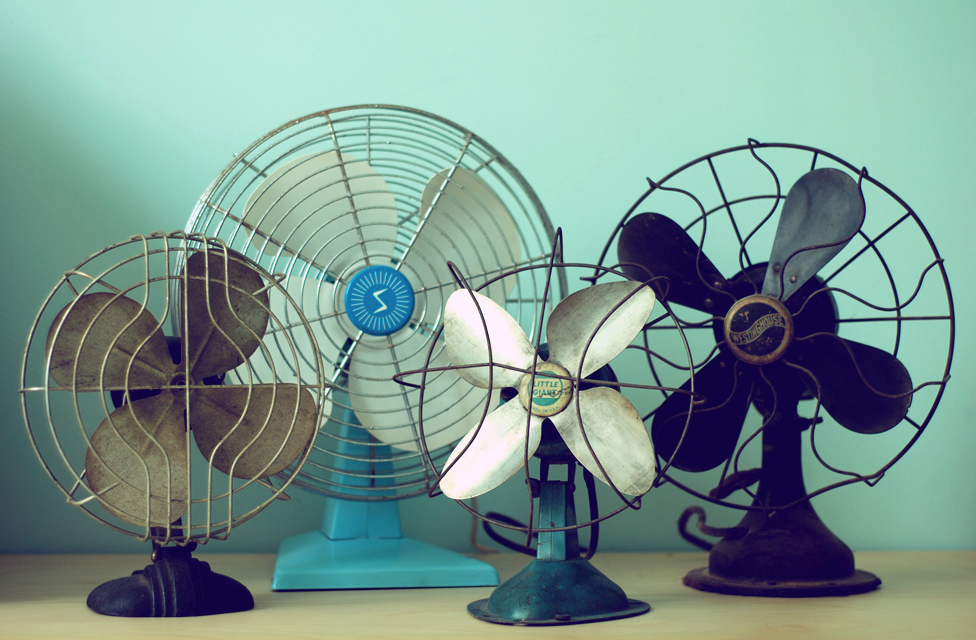 Although it is very common to use electric fans during extreme heat waves, it has been discovered that they could be harmful for older adults. Photo credit: Pinterest