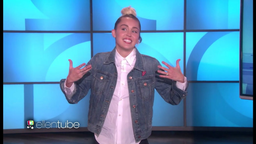 Cyrus came to the studio dressed like Ellen and interviewed Sarah Jessica Parker and  Frozen’s Idina Menzel. Photo credit: Ellen Bests Youtube Channel