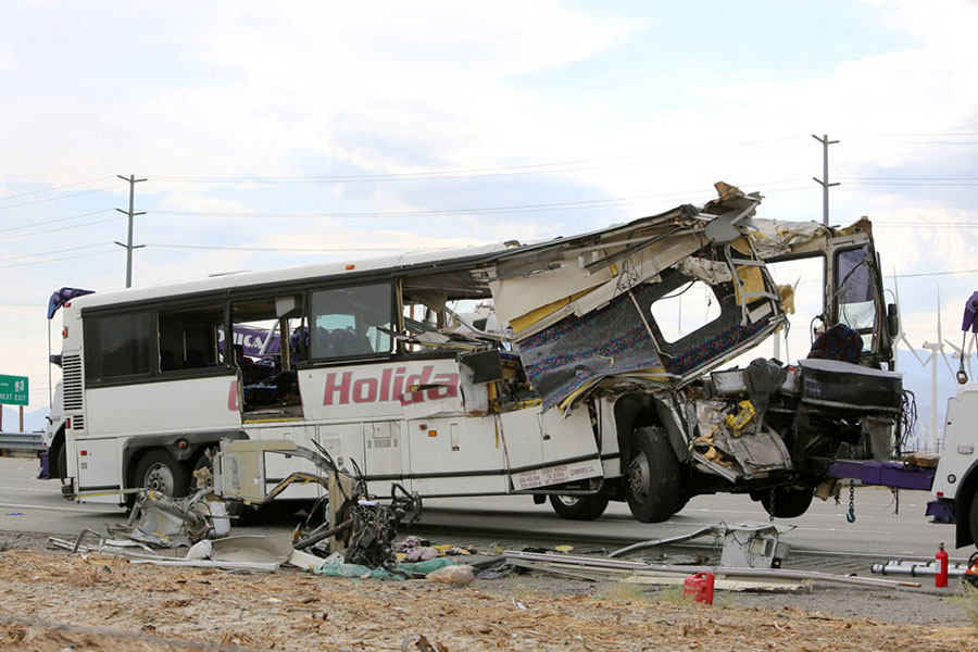 tour-bus-crash