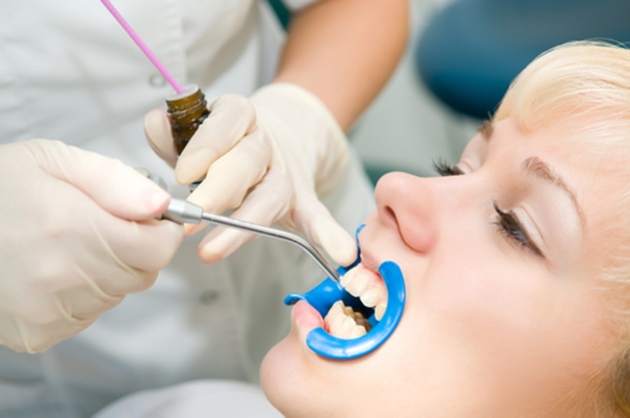 CDC reports about Lung disease, A cluster of dentists dying, Dental workers