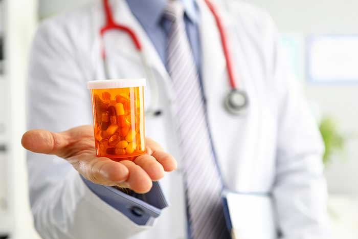 Prescriptions vs. Alternatives: How to Know What’s Best for Your Health