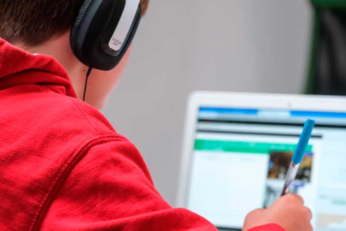 Teaching Gifted Students Online: 5 Strategies to Enhance Remote Learning